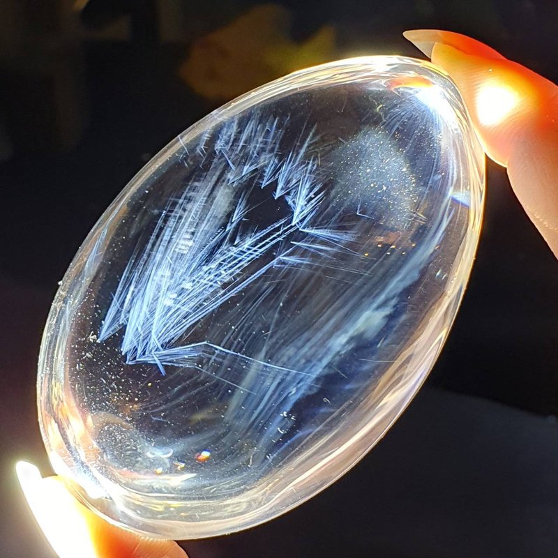 龙彩~ DB11 蓝针水晶 天使的羽毛 171.6g Blue Needle Quartz - 摆饰 - 宝石 白色