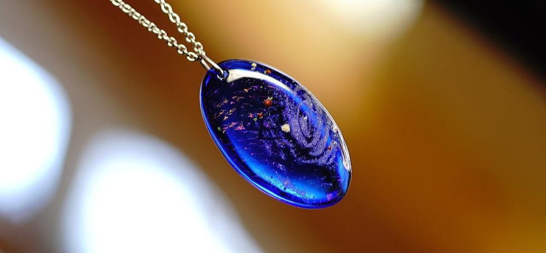 Oval galaxy - 项链 - 玻璃 