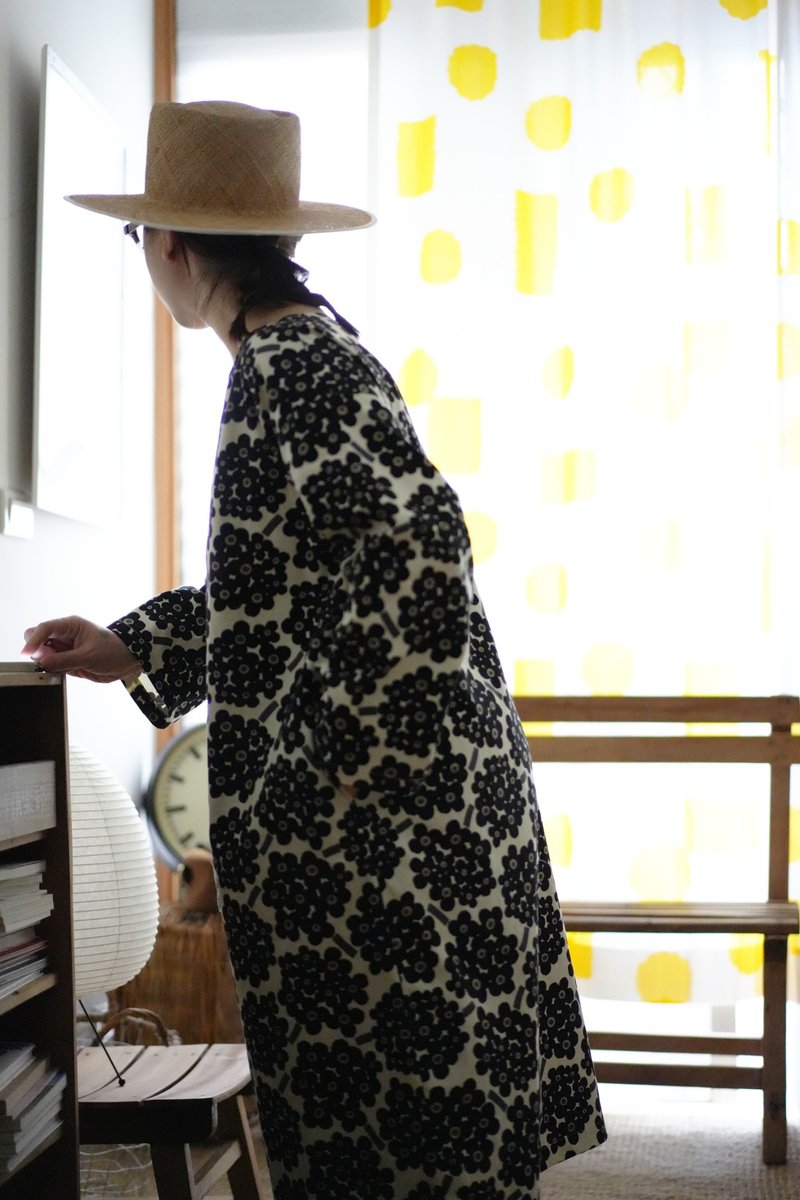 厚磅满版黑花长袖洋装 - 洋装/连衣裙 - 棉．麻 黑色