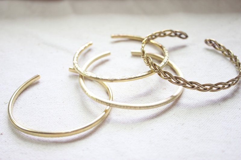 【黄铜手环】黄铜造型手环 设计师手作商品 - 手链/手环 - 铜/黄铜 金色