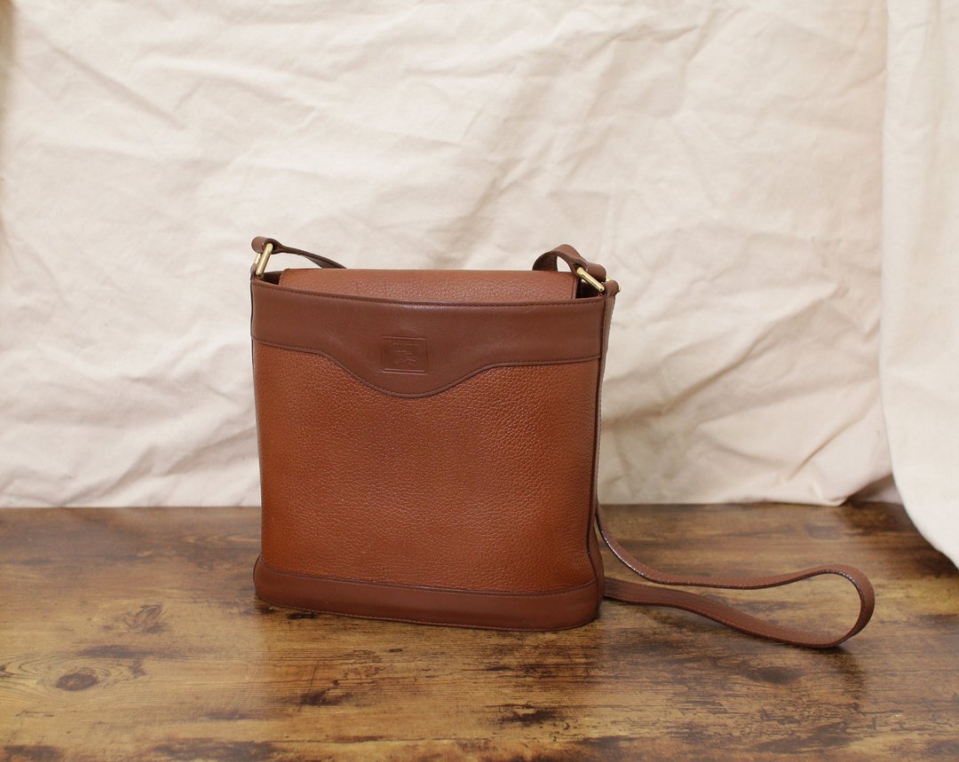 Back to Green:: 经典复古Burberry bg-04 vintage bag - 侧背包/斜挎包 - 真皮 