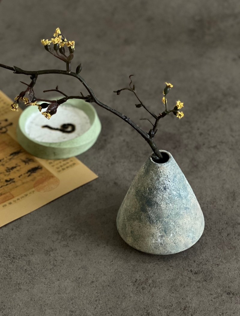 花器/桌上型摆件/冬雪/陶瓷/圣诞礼物/植物 - 花瓶/陶器 - 陶 