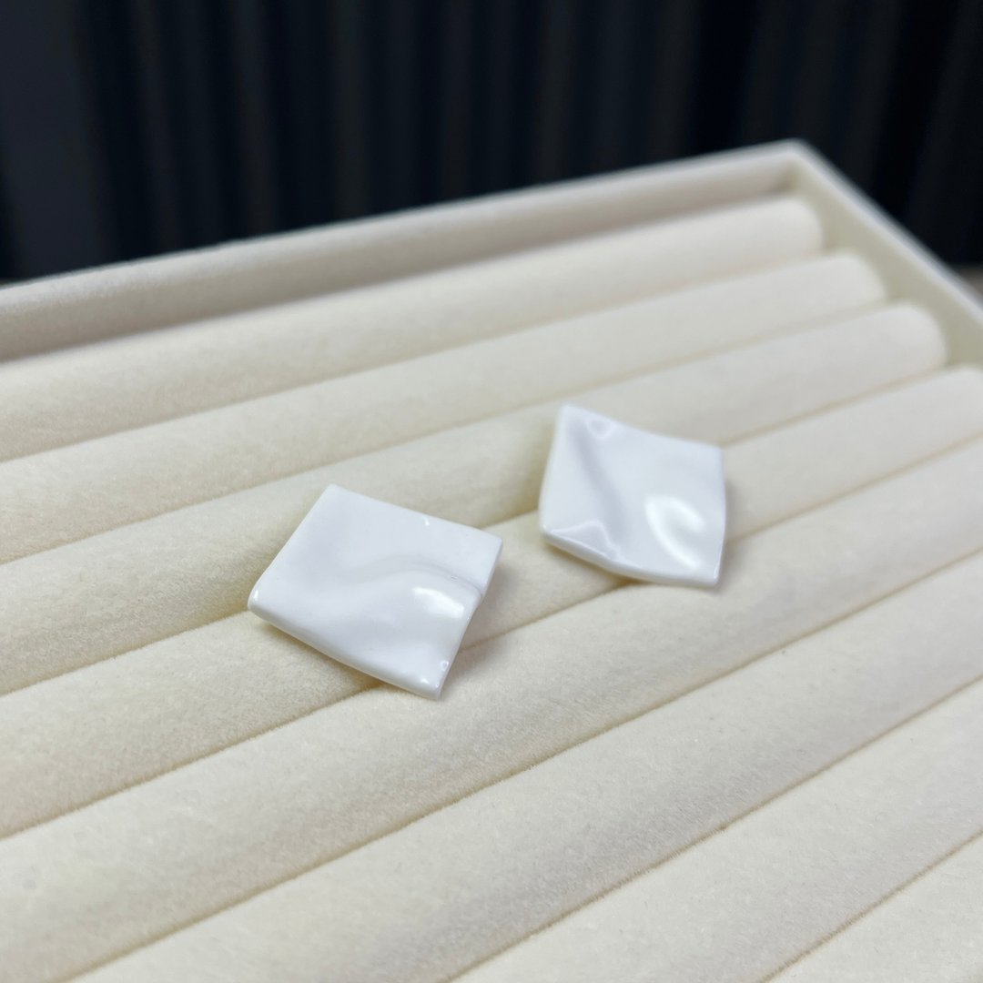 Minimalism 白瓷耳环 White Fold Square 聚会 派对 礼物 包装 - 耳环/耳夹 - 瓷 白色