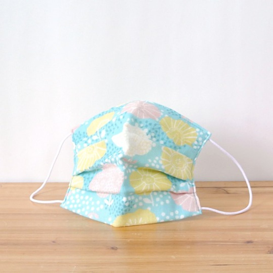 可洗涤、舒适且可爱的手工立体口罩 Flower hail Powderblue 日本布料 手作 | TEMARIYA - 口罩 - 棉 绿色