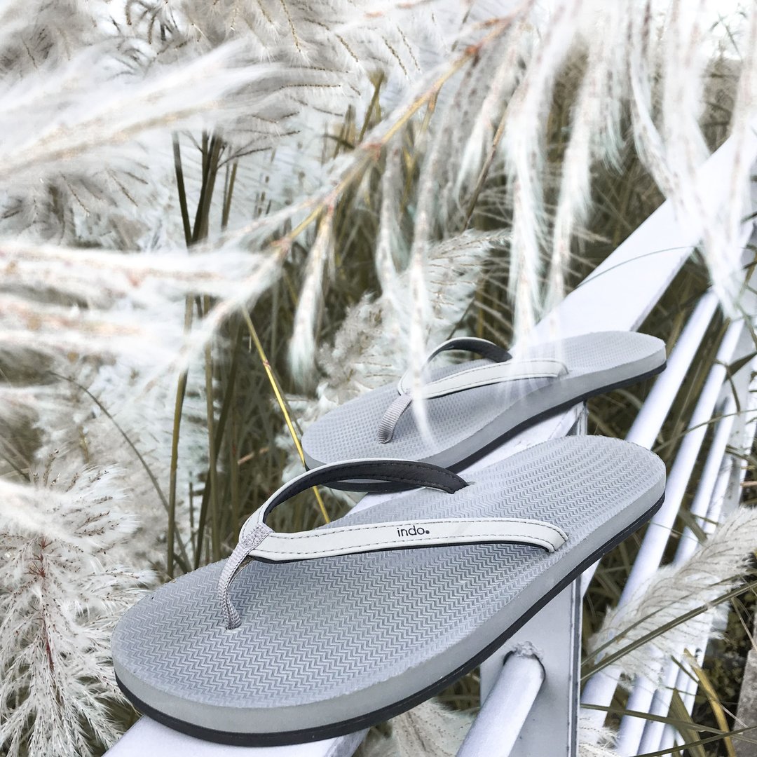 【春夏新品】indosole 环保拖鞋 经典款 山岩灰 女 - 拖鞋 - 环保材料 灰色