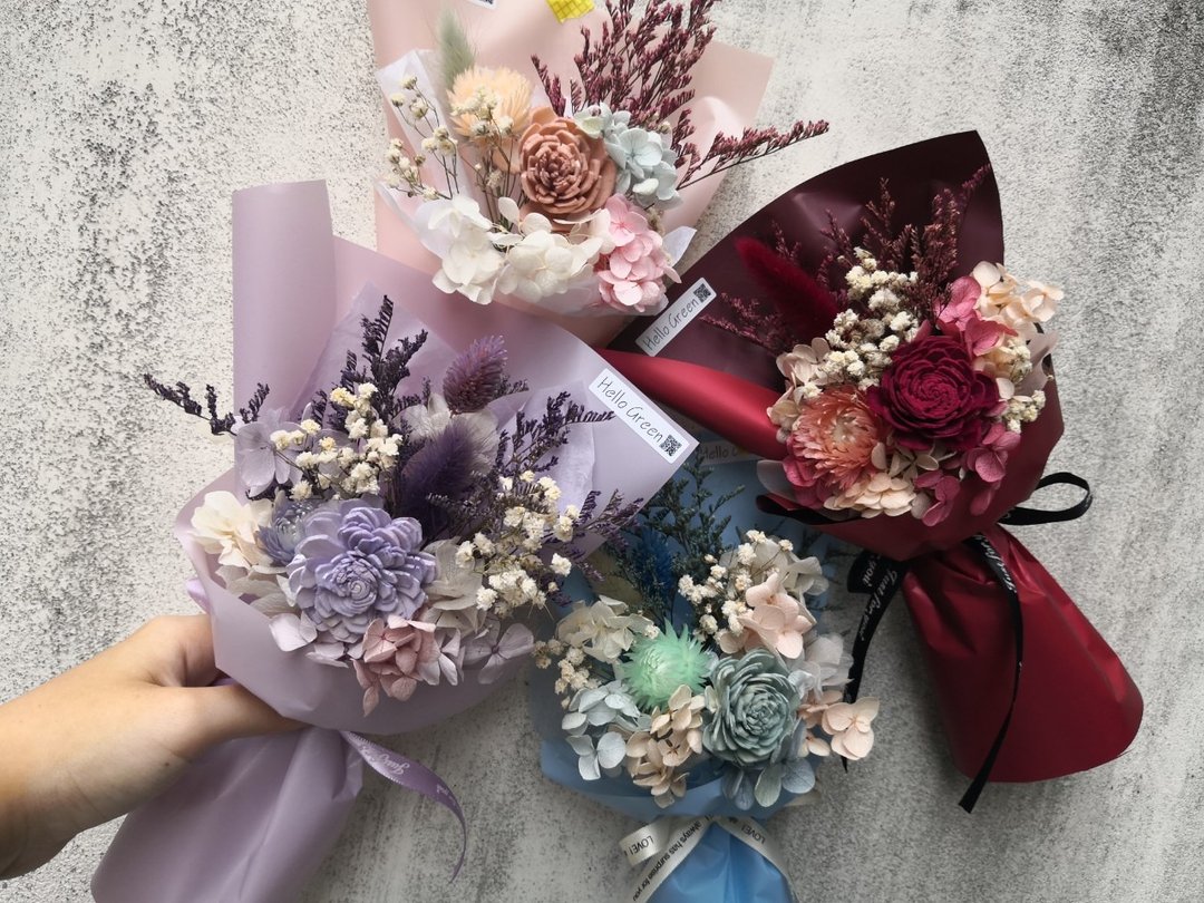 太阳玫瑰干燥花束 毕业花束 向日葵花束 索拉花花束 康乃馨花束 - 干燥花/捧花 - 植物．花 多色
