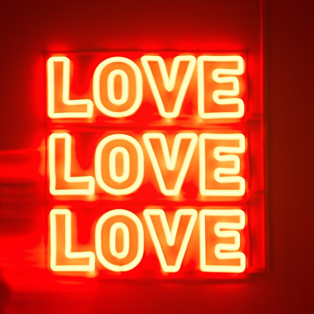 Love Love Love霓虹灯LED发光字Neon Sign客厅卧室酒吧咖啡厅餐厅 - 灯具/灯饰 - 压克力 透明