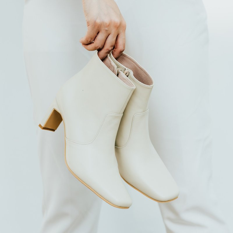 职人手作 六厘米小方头扁跟真皮踝靴 | 米白 | 台湾真皮手工鞋MIT - 女款短靴 - 真皮 白色