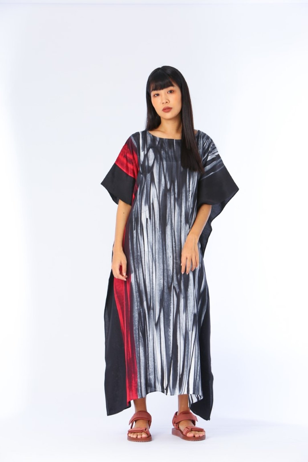 Hand Painted Cotton-rayon Kaftan for Summer Resort Vacation- Free Size - 洋装/连衣裙 - 棉．麻 白色