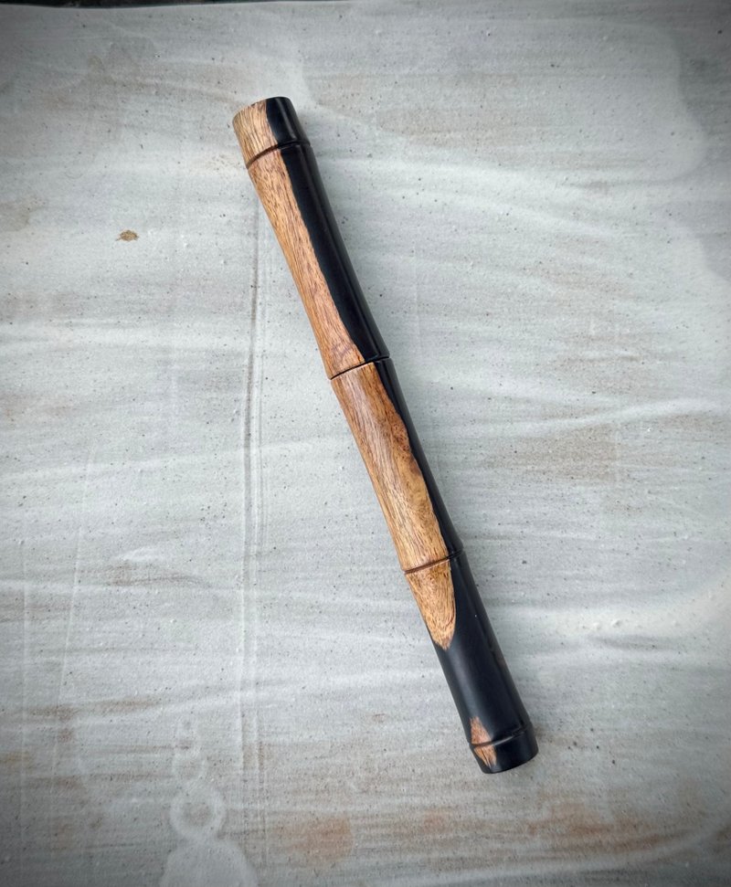 东非黑黄檀 全封端钢笔 - 钢笔 - 木头 
