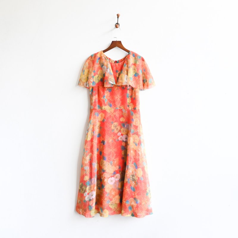 【蛋植物古着】花鞠飘彩披肩领印花古着洋装 - 洋装/连衣裙 - 其他人造纤维 