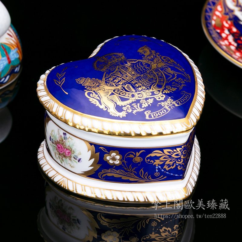 限量 Royal Crown Derby  2000英皇太后百年诞辰心形骨瓷首饰盒 - 收纳用品 - 瓷 