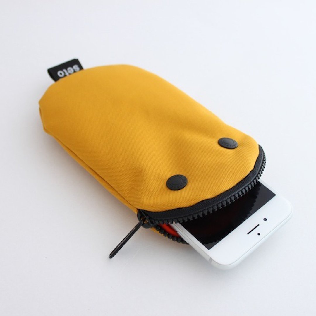 Creature iPhone case　Oval　yellow - 手机壳/手机套 - 聚酯纤维 黄色