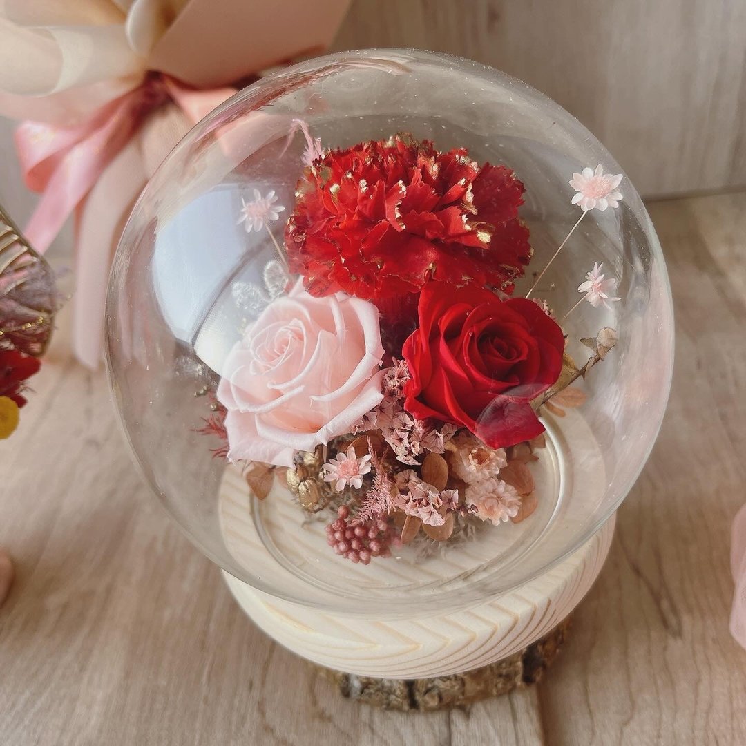 【感恩的心】永生干燥花花盅/母亲节礼物/玻璃球/金属爱心/谢师礼 - 干燥花/捧花 - 植物．花 红色