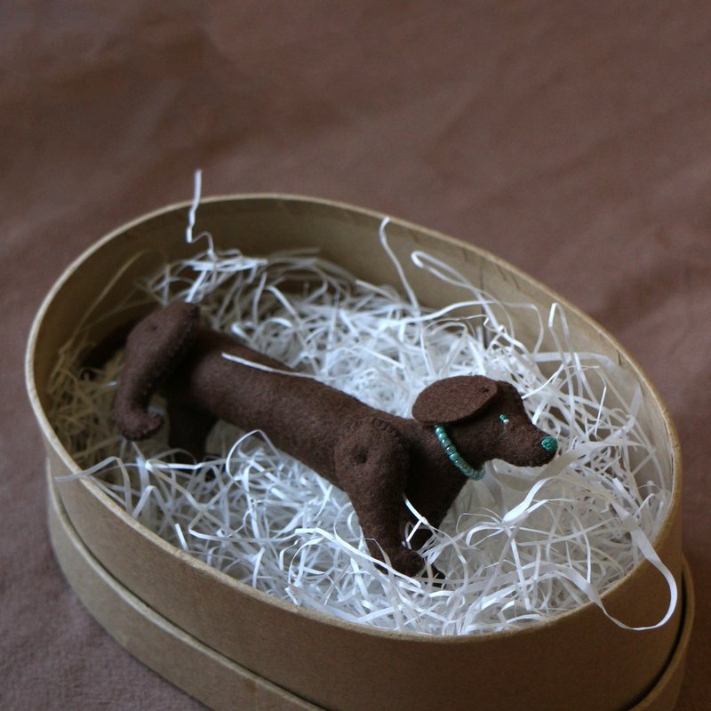 立体手缝偶摆饰 / 深棕腊肠狗 - 玩偶/公仔 - 绣线 咖啡色