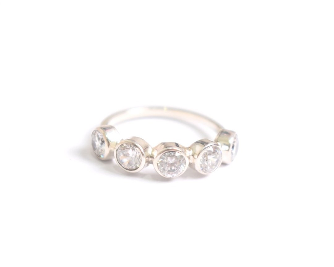 Cubic Zirconia Half Eternity Ring Silver 925 - 戒指 - 纯银 白色