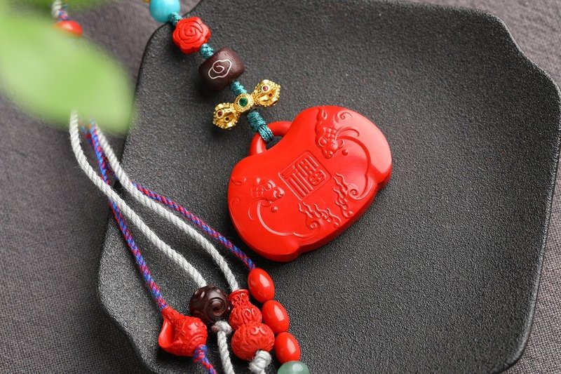 天然原矿朱砂精品红砂兽面如意锁吊坠 朱砂含量高达95%以上 - 项链 - 宝石 