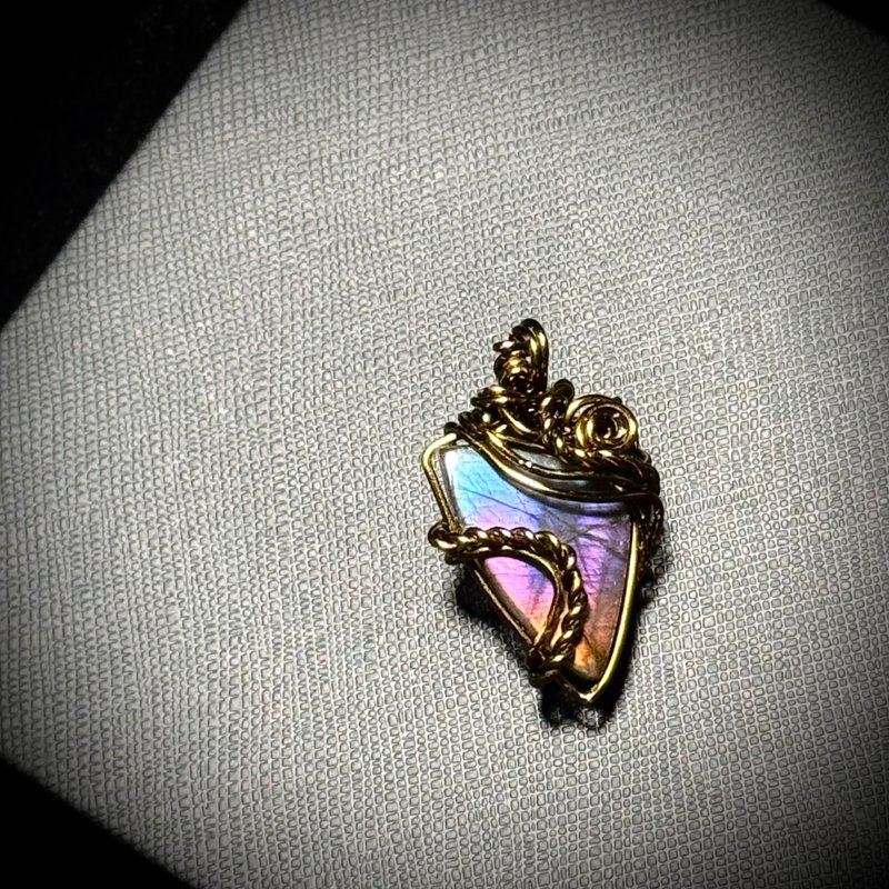 【梦醒时分】 金属编织 拉长石项链 - 项链 - 水晶 多色