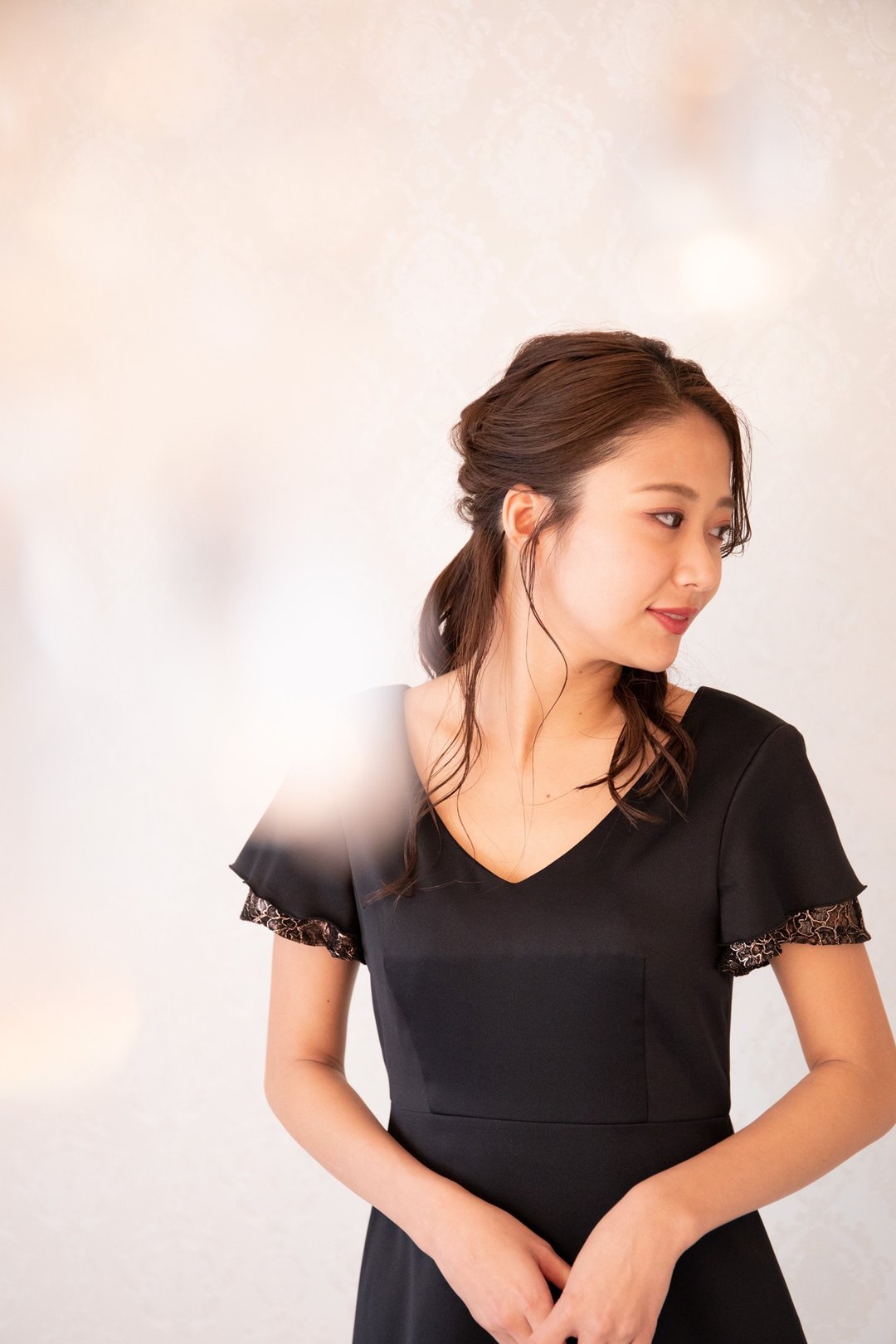 日本制造　下摆喇叭双袖连衣裙 - 洋装/连衣裙 - 其他人造纤维 黑色