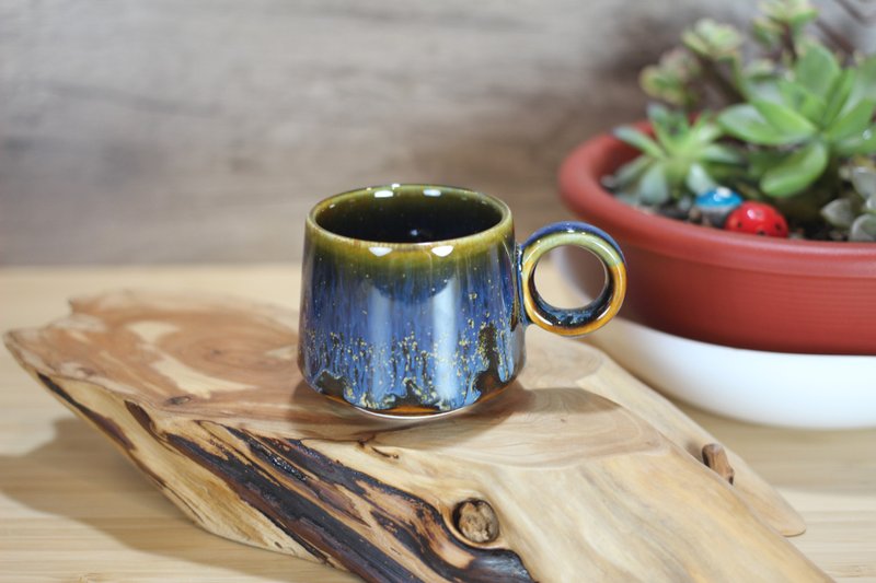 【送礼好物】80ml 萤火虫 天目流釉 小缘杯 咖啡分享杯 莺歌制 - 咖啡杯/马克杯 - 瓷 