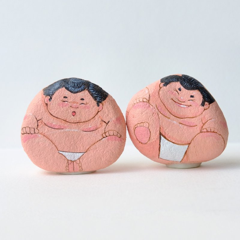 Little Sumo doll, Stone Art Paint by Acrylic Colour. - 玩偶/公仔 - 石头 白色