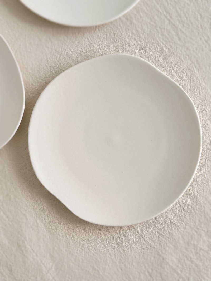 无光白 六寸切边浅皿 - 盘子/餐盘/盘架 - 瓷 
