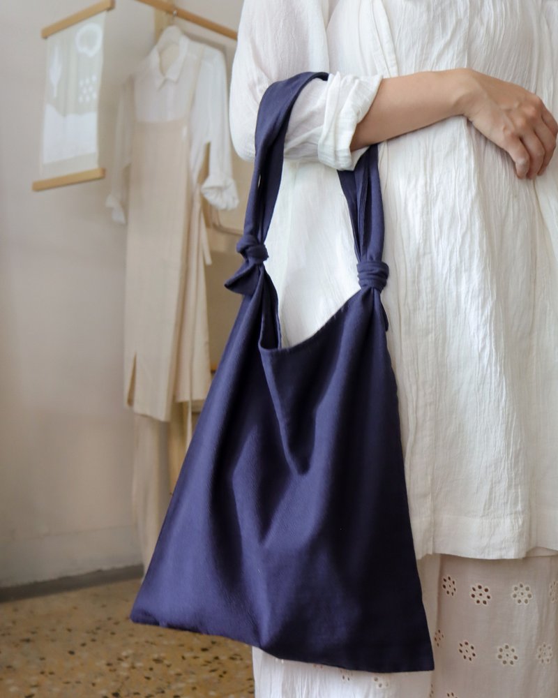 步野  侧背背心背袋  深蓝 - 侧背包/斜挎包 - 棉．麻 蓝色