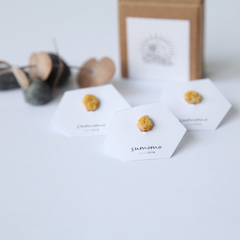 小珊瑚刺绣耳环 - 黄 单耳 - 耳环/耳夹 - 绣线 黄色