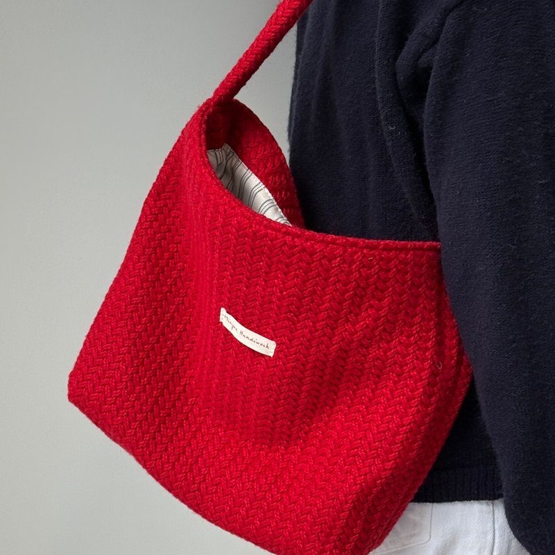 法式正红色节日氛围编织毛呢包柔软厚实质感单肩包 - 侧背包/斜挎包 - 棉．麻 红色