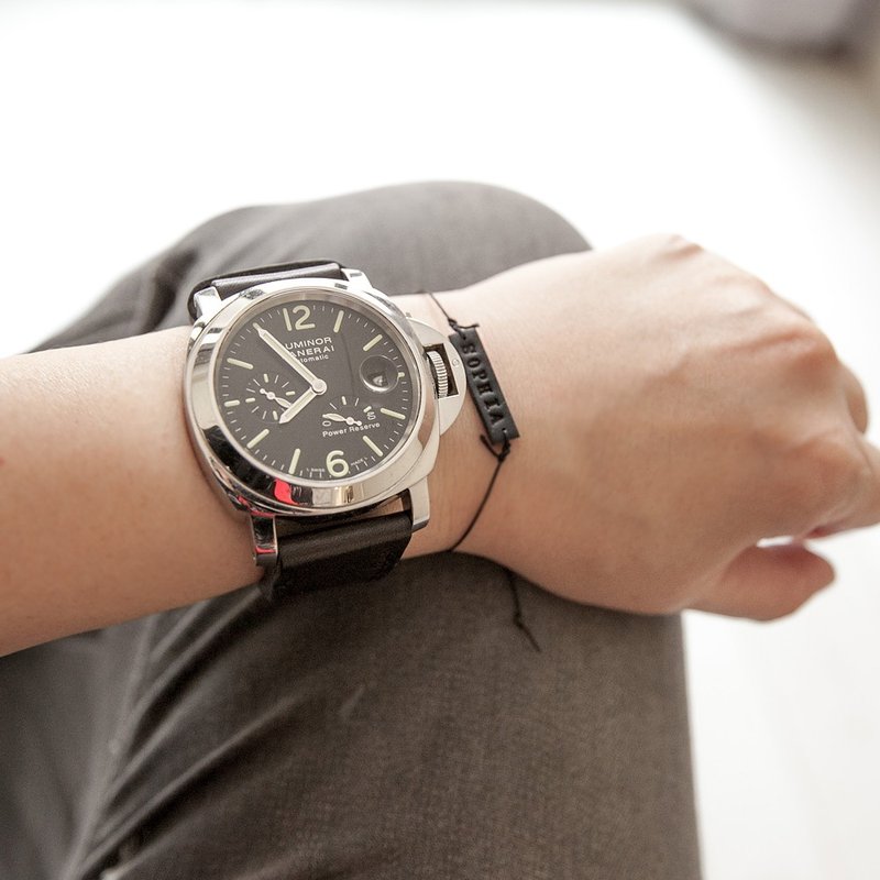 极简定制化代客刻字姓名吊牌极细伸缩手链/项链《小链子会社》BPC028 (只能刻印大写英文字母，数字中文或小写都不行) - 手链/手环 - 粘土 黑色