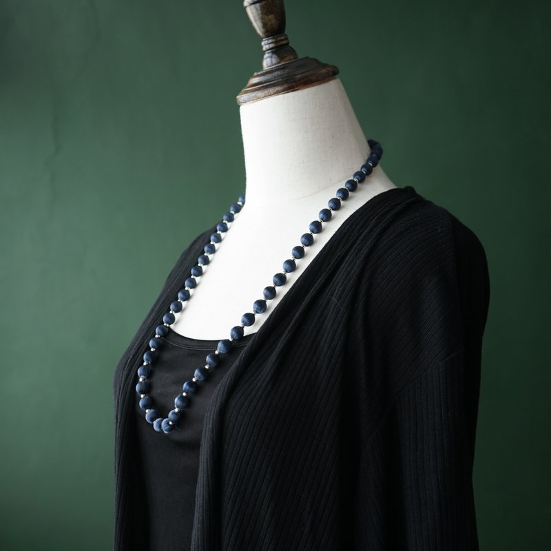 【老饰品/西洋老件】VINTAGE深蓝色丝质金色小珠串珠古着项链 - 长链 - 塑料 蓝色