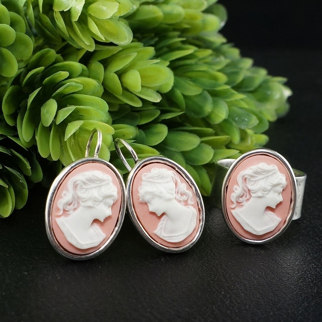Earrings and Ring Jewelry Set Pink and White Lady Girl Cameo Silver Jewelry Set - 耳环/耳夹 - 其他材质 粉红色