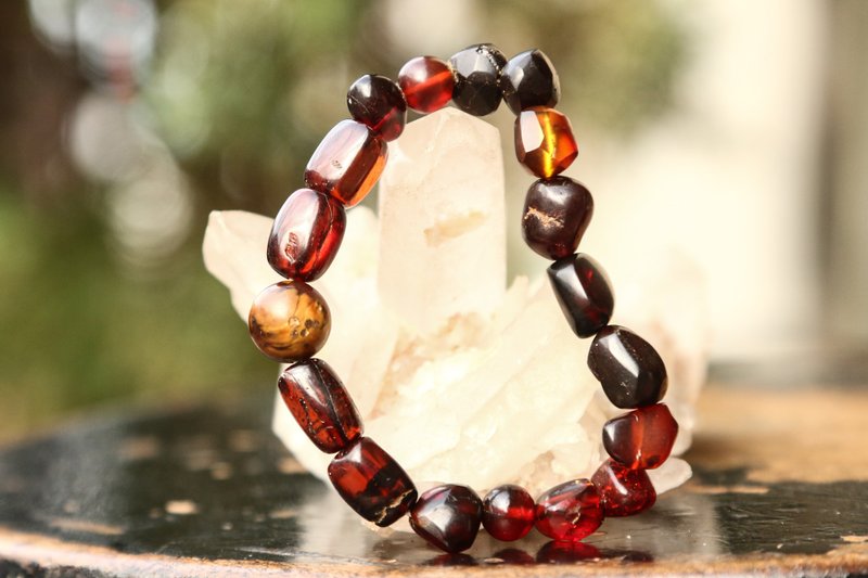 【手环系列】8~9.5mm+ 缅甸血珀 高品质随形手环 - 手链/手环 - 宝石 红色
