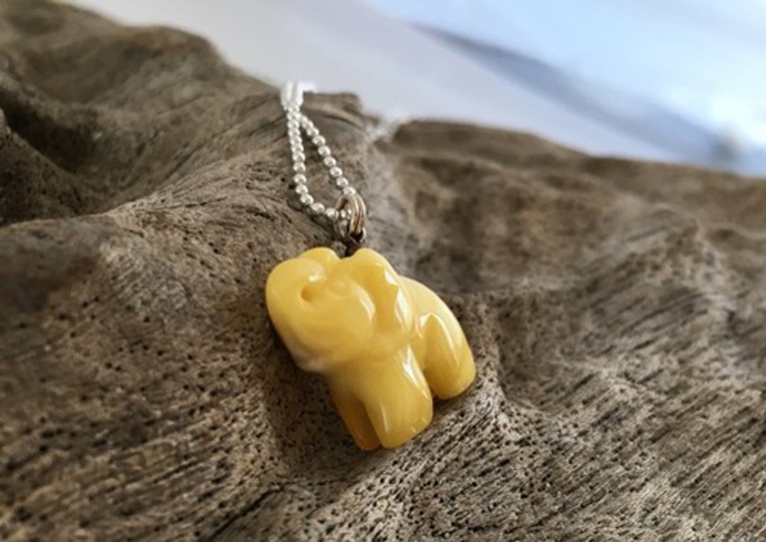 Baltic marine elephant Milky amber (琥珀) SV Pendant 2 - 项链 - 其他金属 