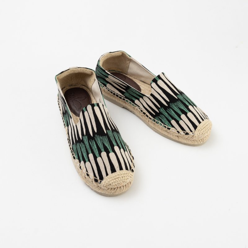 |日本の布・台湾手工| 好穿不磨脚 / 好彩头翠绿 印花系列草编鞋 - 女款休闲鞋 - 棉．麻 绿色