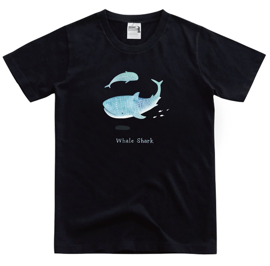 | 微光Ocean | 插画T-shirt_洄游鲸鲨 - 中性连帽卫衣/T 恤 - 棉 黑色