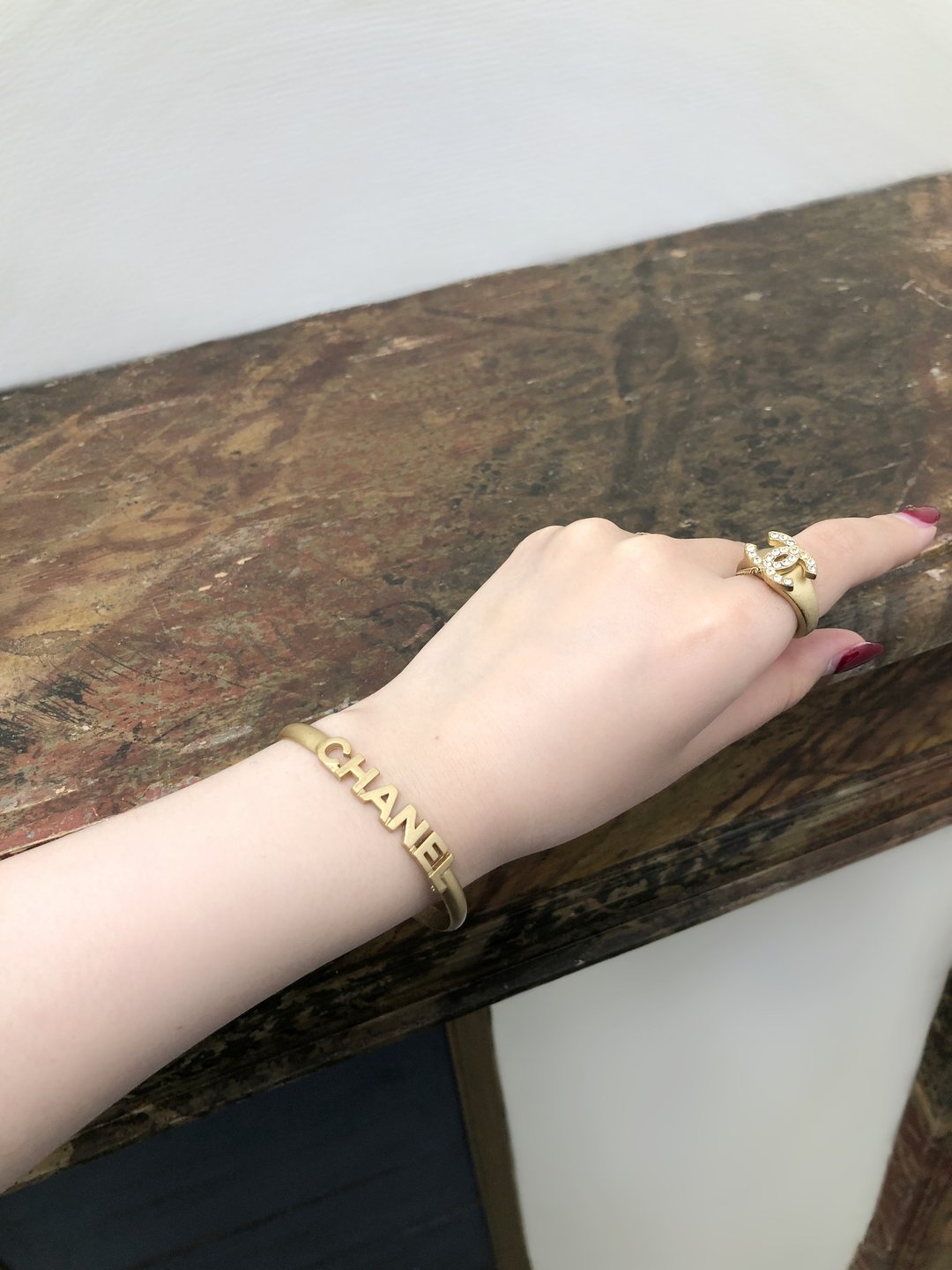 【VintageShop solo 日本直送 中古包】CHANEL 香奈儿 经典 Logo 宽版手镯/戒指 镶钻 金色 复古 古董 p7624z - 手链/手环 - 其他材质 金色