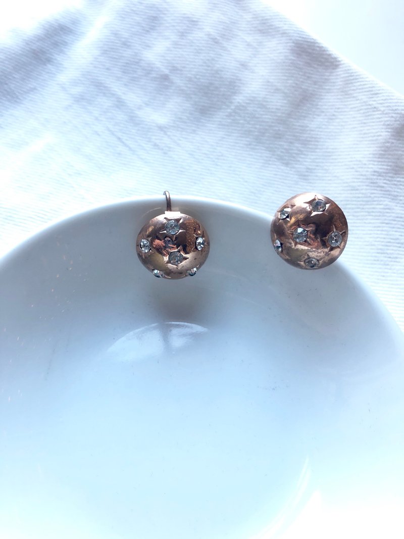 Vintage Rose Gold Dome Earrings with Clear Crystal - 耳环/耳夹 - 铜/黄铜 金色