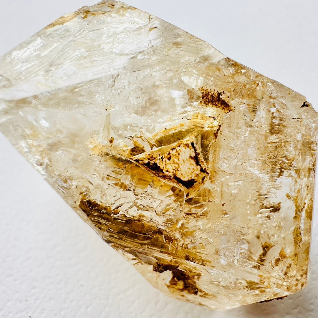 巴基斯坦黄泥骸骨水晶 紫13 骨干水晶开窗 原石原矿宝石搜藏 - 摆饰 - 其他材质 黄色