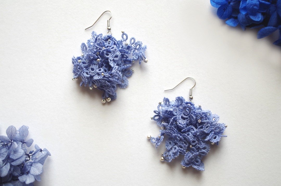 Fluffy Tatting Lace Earrings / Mauve - 耳环/耳夹 - 棉 蓝色