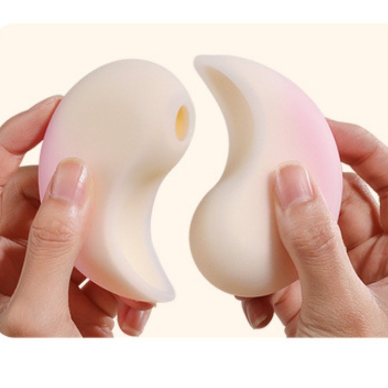 Zemalia 抱悦 【阴蒂吸啜 + 外阴震动】手机智能遥控 套装 - 情趣用品 - 硅胶 多色