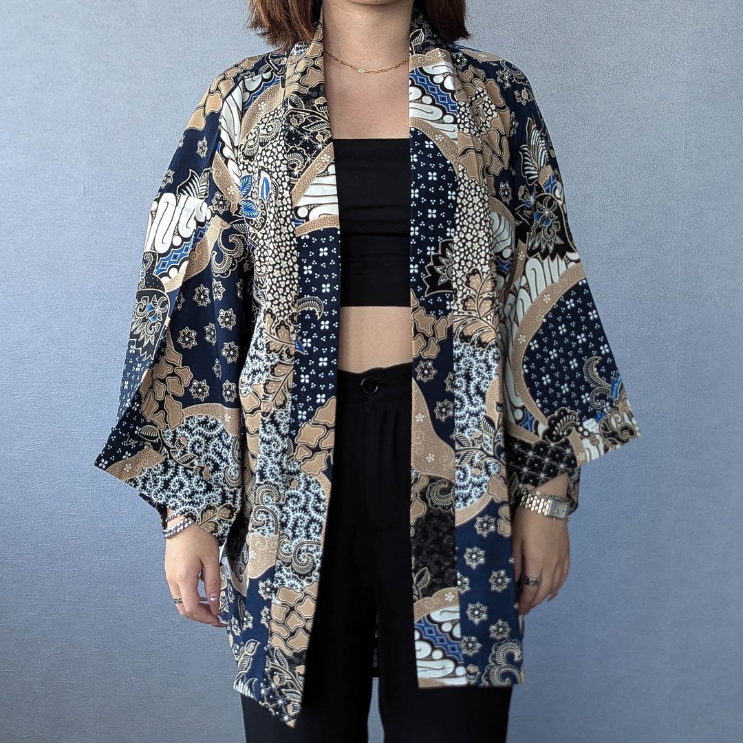 印尼蜡染轻薄凉爽和服罩衫 NAKURA - 棕蓝 - NAK002 - 女装休闲/机能外套 - 其他材质 蓝色