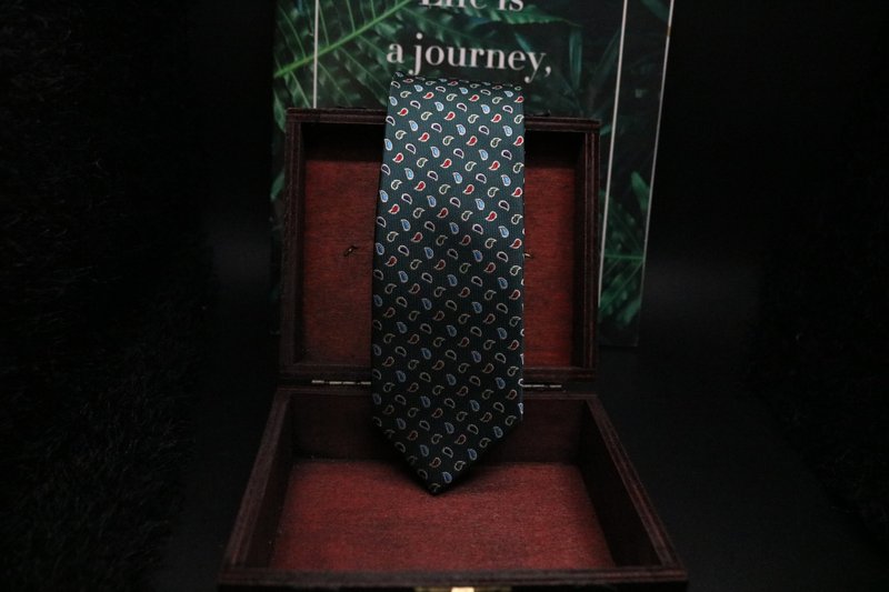 墨绿色腰果花真丝窄版领带/绅士型男帅气necktie - 领带/领带夹 - 丝．绢 绿色