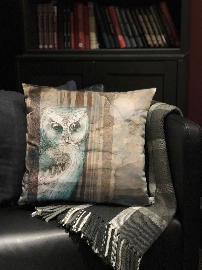 逐梦筑梦 台湾特有山中精灵 抱枕套系列 台湾领角鸮 Owl - 枕头/抱枕 - 棉．麻 银色