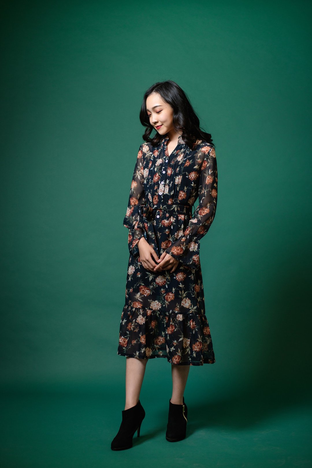 夏季的鸟语花香长袖洋装Summer Floral Dress - 洋装/连衣裙 - 聚酯纤维 黑色
