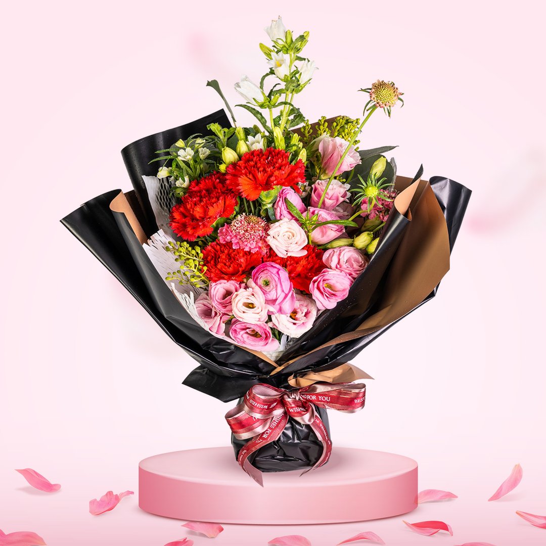 鲜花花束 (康乃馨6支、小牡丹、香雪兰、桔梗及其它衬花)GF000102 - 植栽/盆栽 - 植物．花 