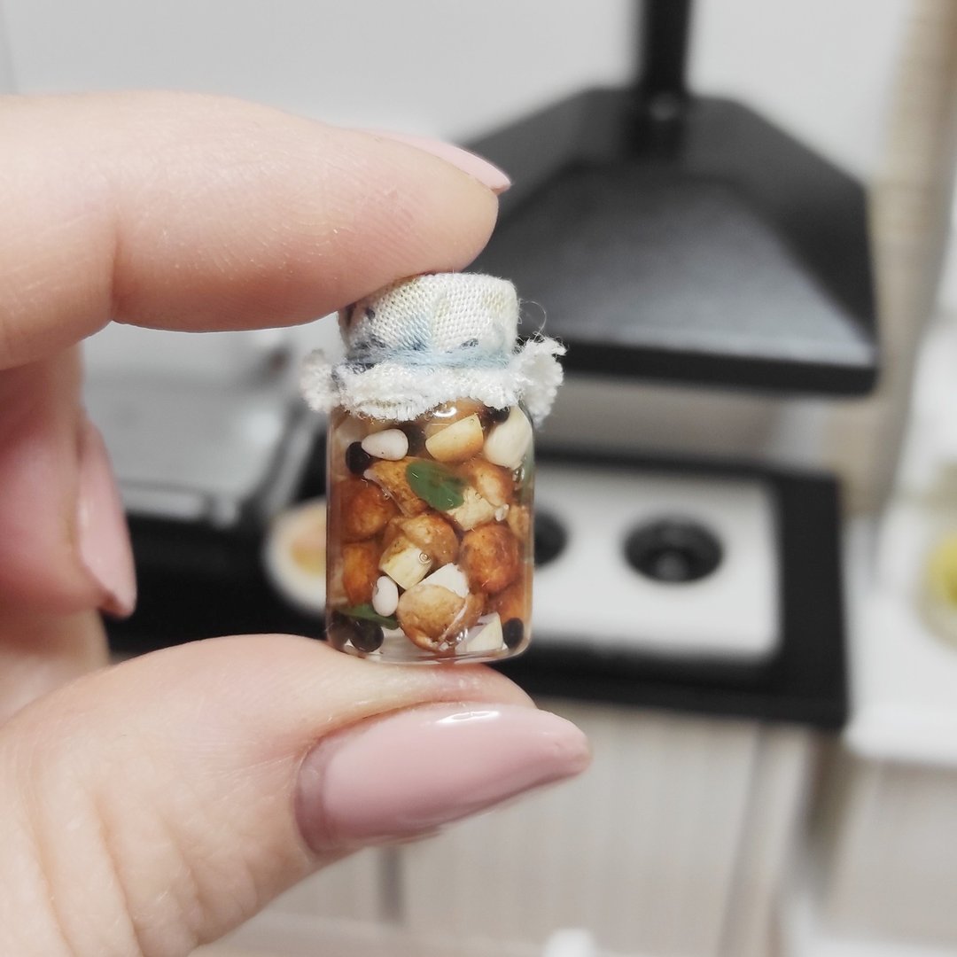 Miniature jars, mushrooms, mushrooms in jars, dollhouse, 1 12 scale, miniature - 玩偶/公仔 - 粘土 