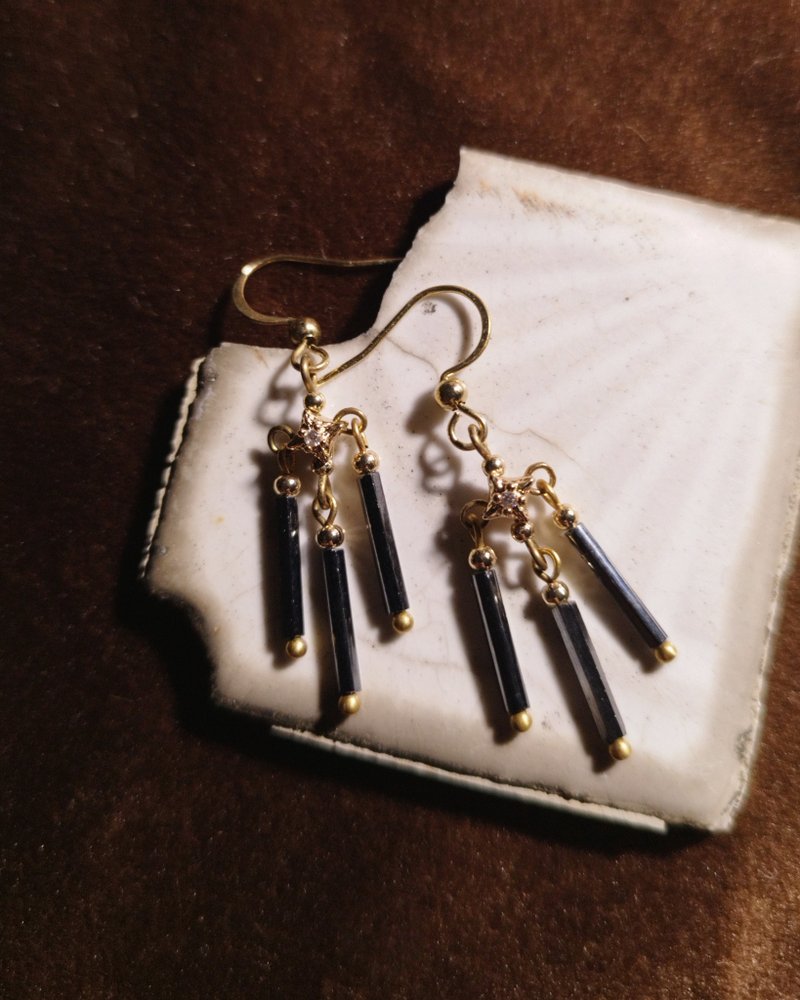 锆石垂坠耳环 / 四芒星 - 耳环/耳夹 - 铜/黄铜 多色