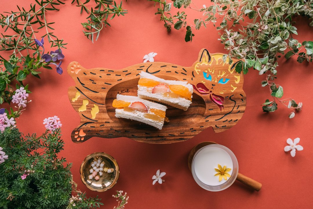 MONET the kitten wooden plate - Acacia - 盘子/餐盘/盘架 - 木头 咖啡色