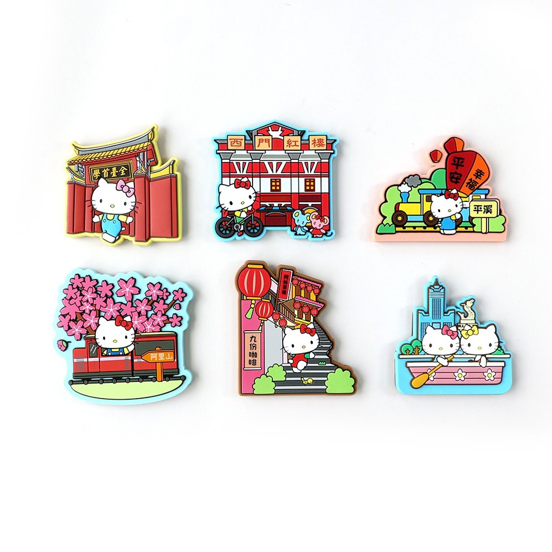 【漫游台湾 X 三丽鸥】Hello Kitty PVC磁铁+行李箱贴纸 - 冰箱贴/磁贴 - 其他材质 